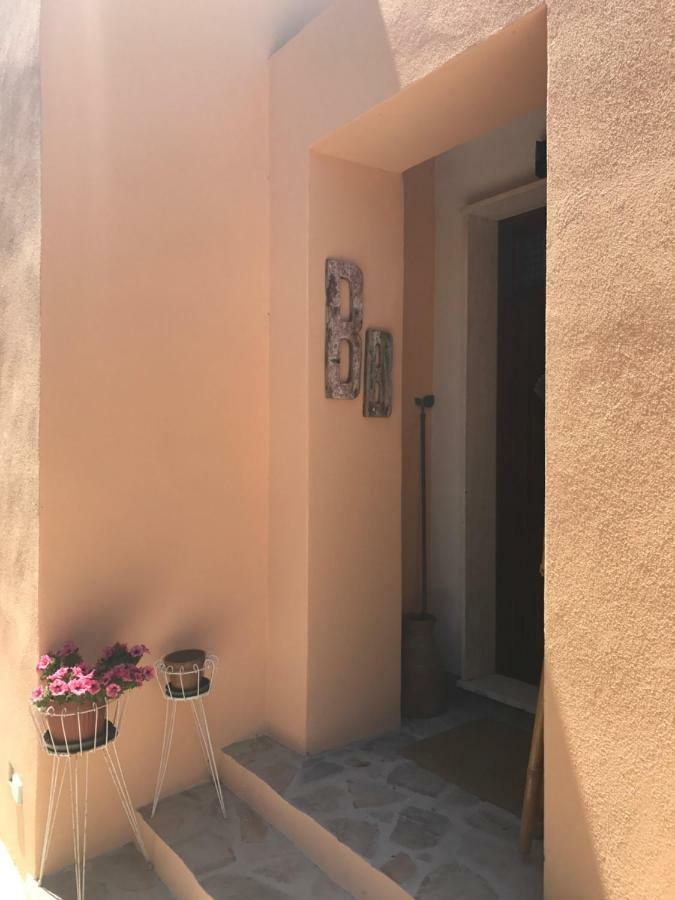 Bed and Breakfast Le 25 Tartarughe Santa Teresa Gallura Exterior foto
