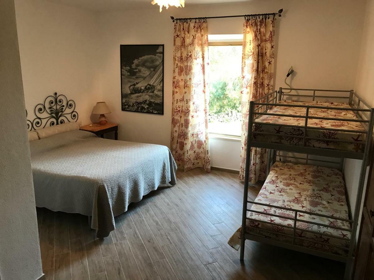 Bed and Breakfast Le 25 Tartarughe Santa Teresa Gallura Exterior foto
